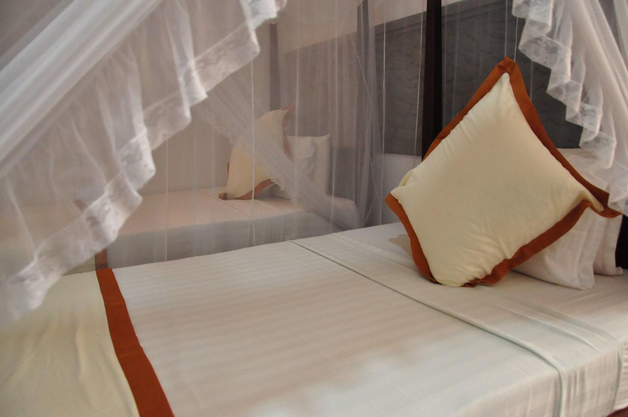 Wh Beach Resort Weligama Esterno foto