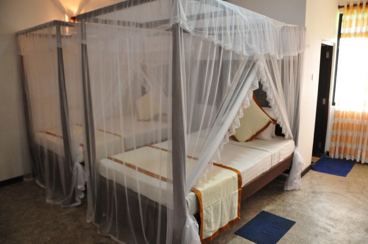 Wh Beach Resort Weligama Esterno foto