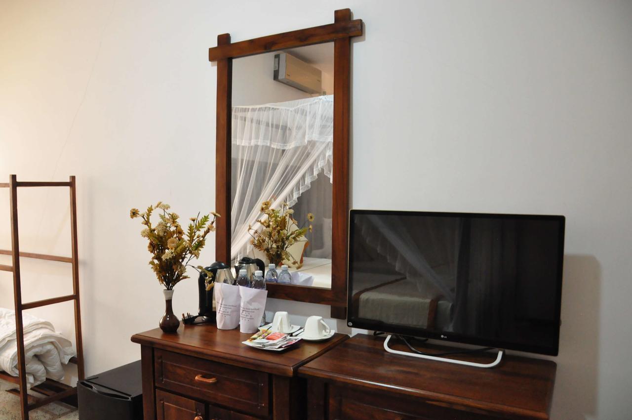 Wh Beach Resort Weligama Esterno foto