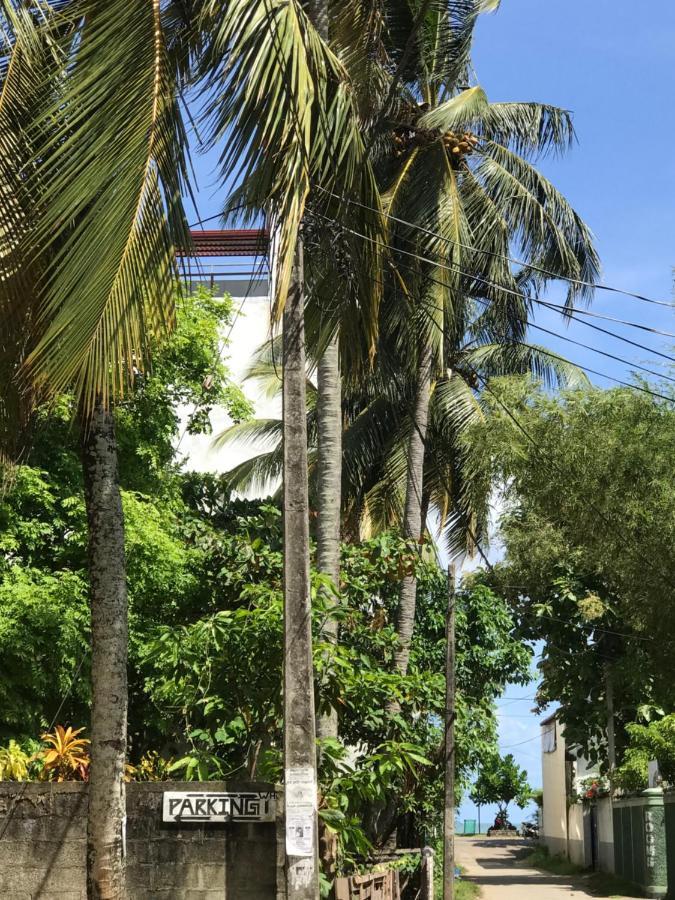 Wh Beach Resort Weligama Esterno foto