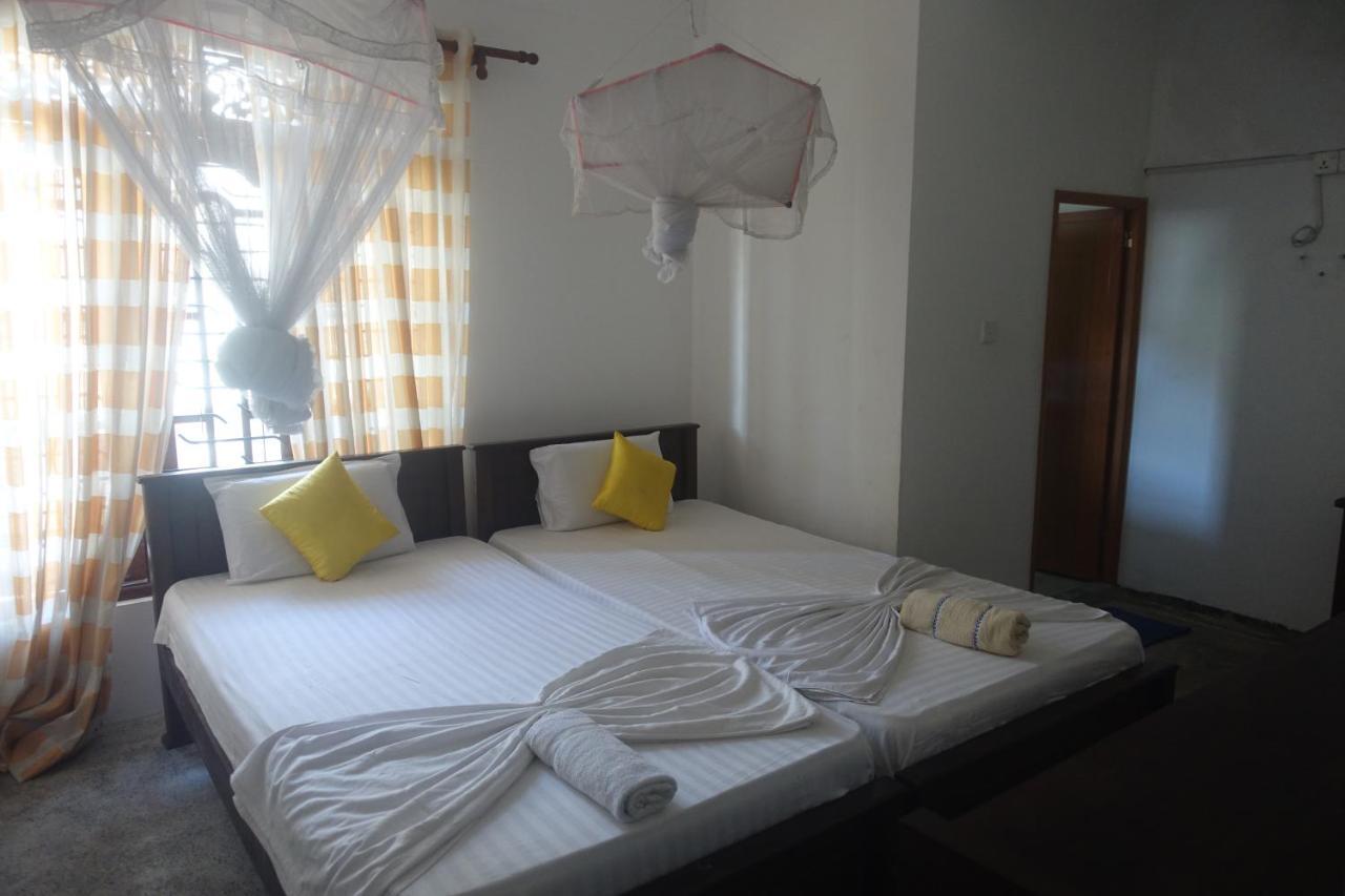 Wh Beach Resort Weligama Esterno foto