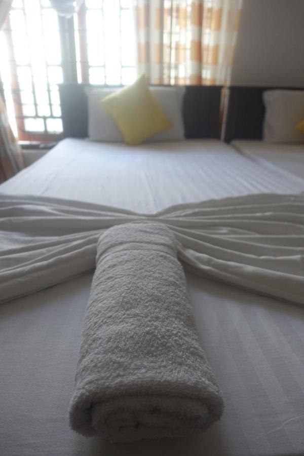 Wh Beach Resort Weligama Esterno foto